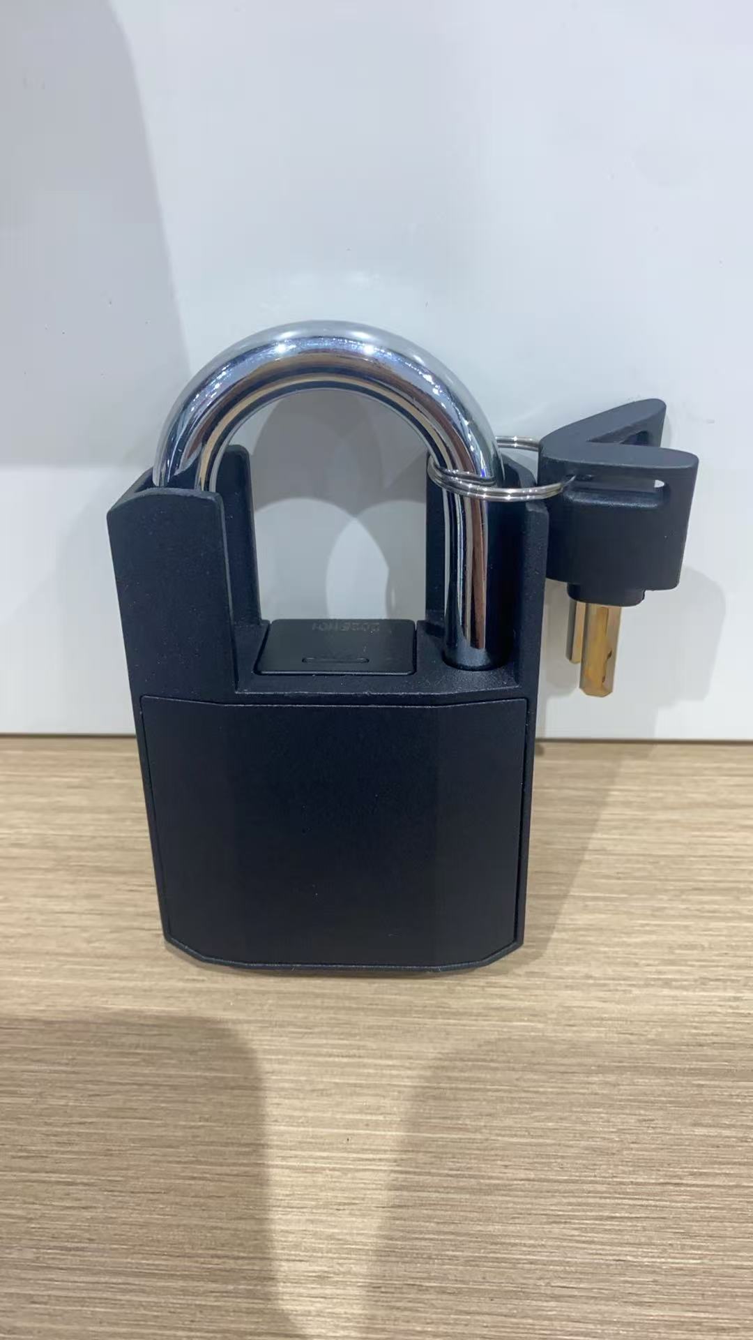 HH-JZ916 Smart Fingerprint Padlock - Image 4